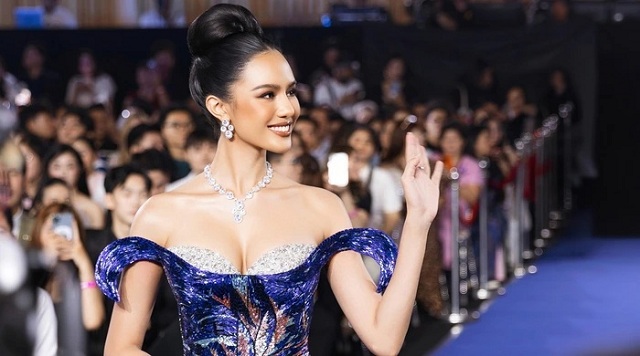 nha-thiet-ke-viet-may-dam-cho-hoa-hau-the-gioi-opal-suchata-la-ai