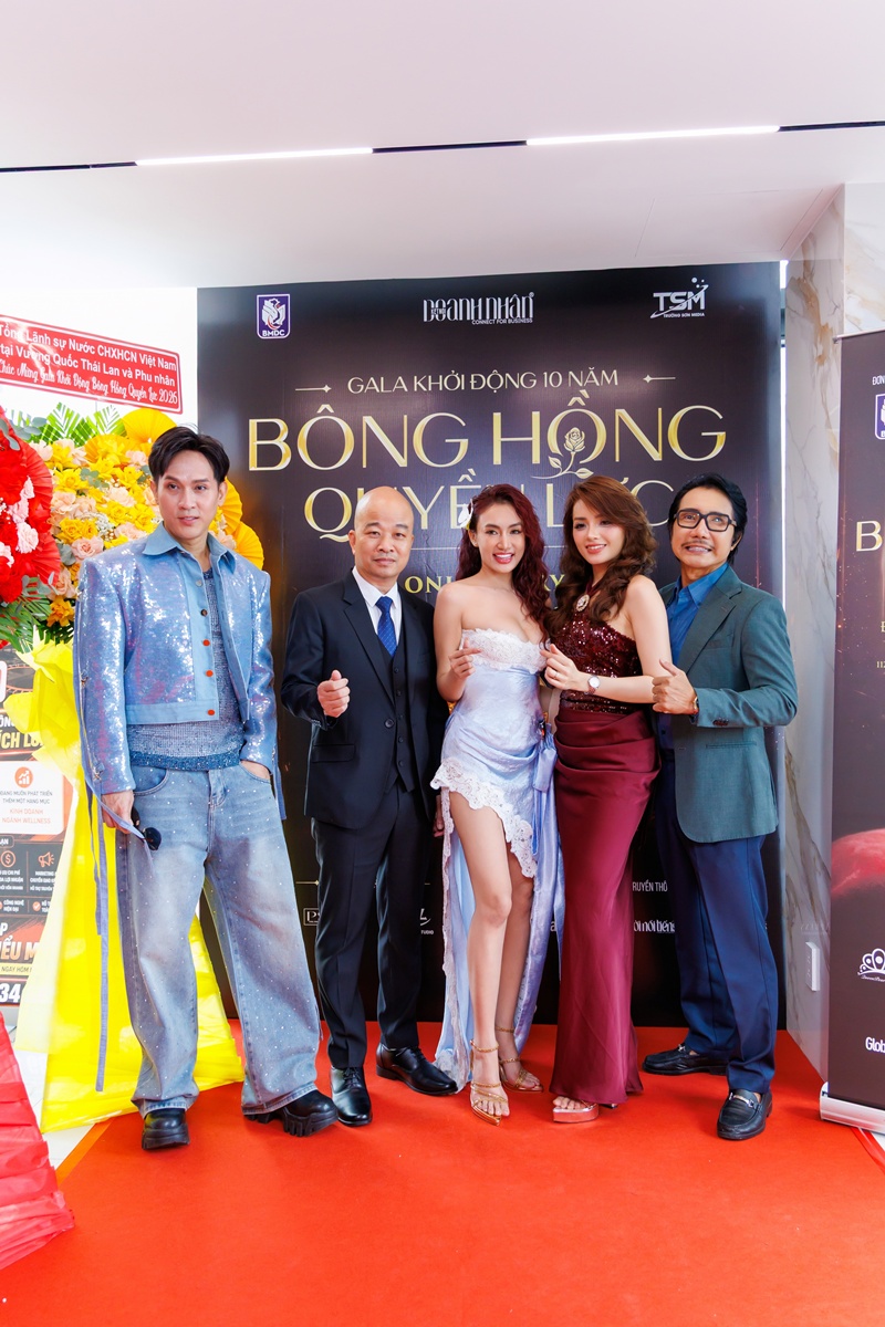 anh-sa-thai-huyen2