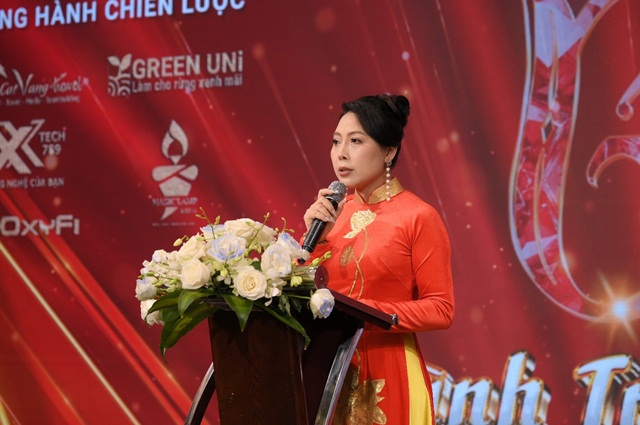 hoa-hau-dn-nguyen-thi-thuan