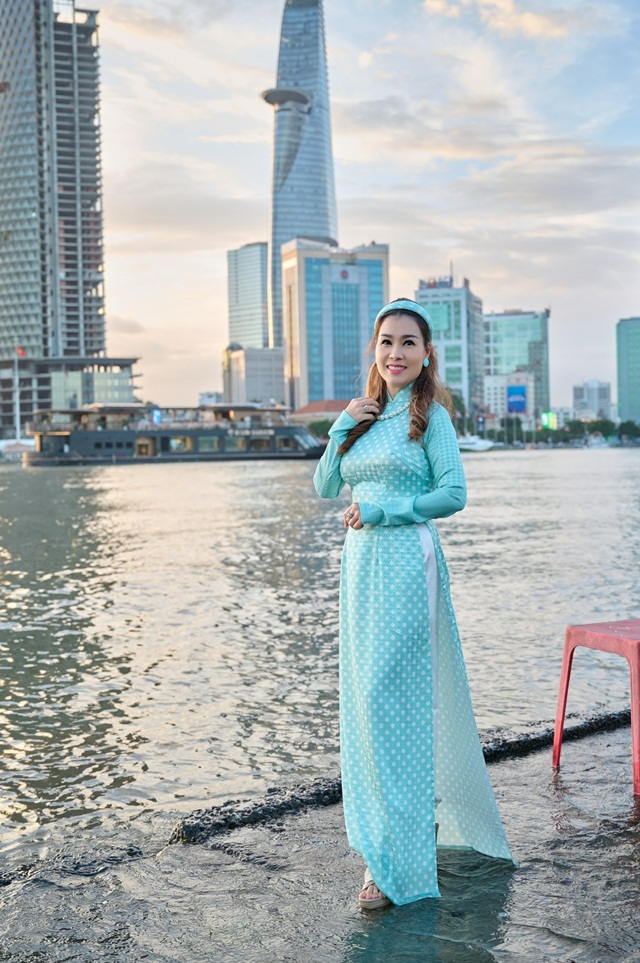 Bản giao hưởng thời trang: Nơi nhan sắc Sài Gòn hòa quyện cùng phong vị Retro vượt thời gian