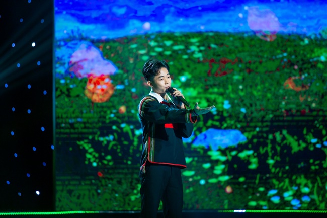 HUYNH TUAN DU - VE NGHE GIO KE22