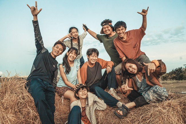 dan-trai-xinh-gai-dep-nha-ly-hai-o-lat-mat-8-visual-hat-hay-nhay-gioi-co-du-debut-ngay-thoi-tgnguoinoitieng 14