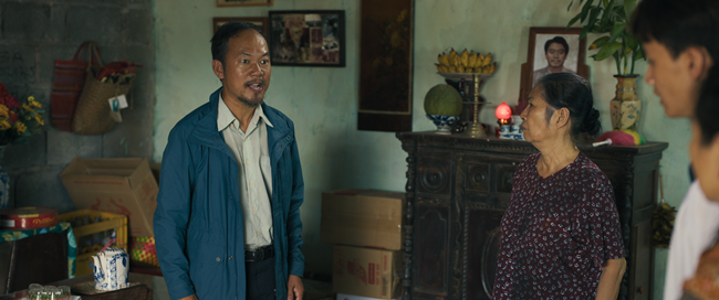 lat-mat-8-cua-ly-hai-lap-ky-luc-thu-100-ty-dong-sau-2-ngay-khoi-chieu-TGNGUOINOITIENG5