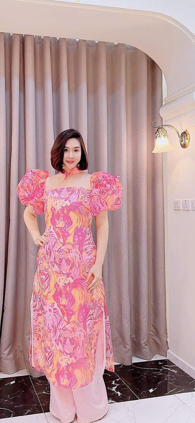 ung-vien-bong-hong-tai-nang-doanh-nhan-nguyen-thuy-phuong-nu-lanh-dao-tam-tai-sac-cua-meey-group-tgnguoinoitieng2