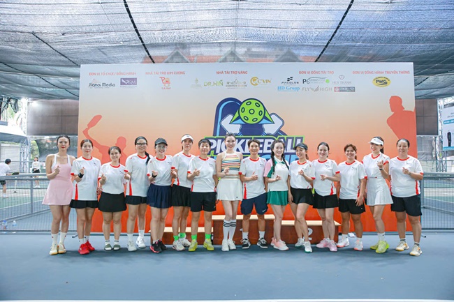hang-tram-van-dong-vien-hoi-tu-tai-pickleball-hanh-trinh-nhan-ai-2025-o-tphcm-tgnnt 2
