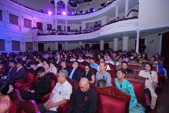 doha-15-nam-hien-thuc-hoa-su-menh-van-hoa-viet-nam--tinh-hoa-the-gioi-tgnguoinoitieng 36