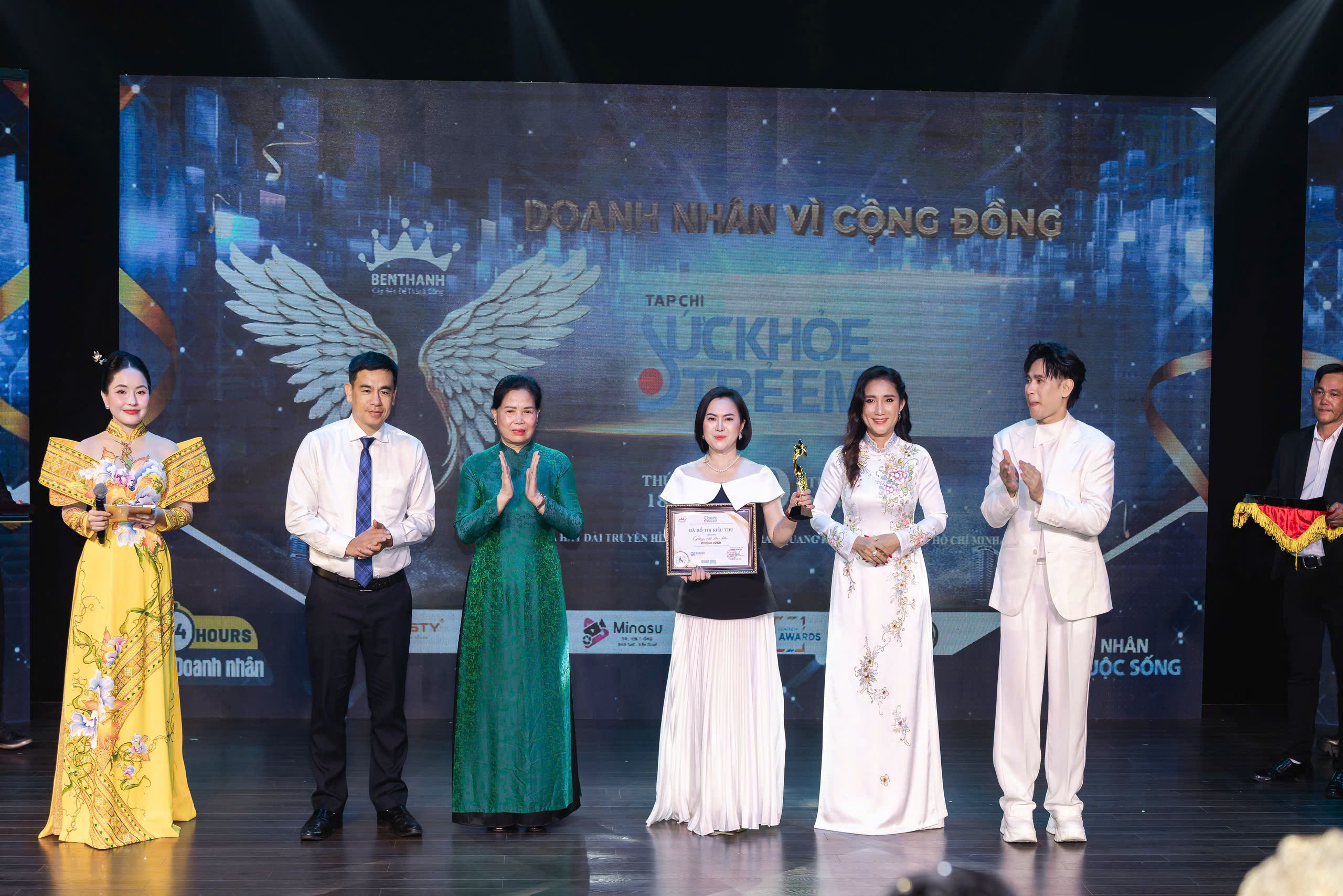 nguyen-vu-lay-doanh-thu-mv-say-mot-doi-vi-em-gop-vao-quy-vi-nu-cuoi-tre-em-tgnguoinoitieng 8